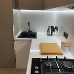 דירה Bright And Lovely 1-bedroom In *