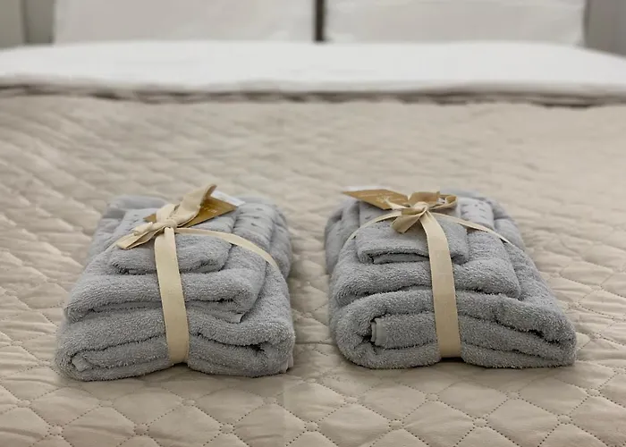 Bright And Lovely 1-bedroom In * קלייפדה