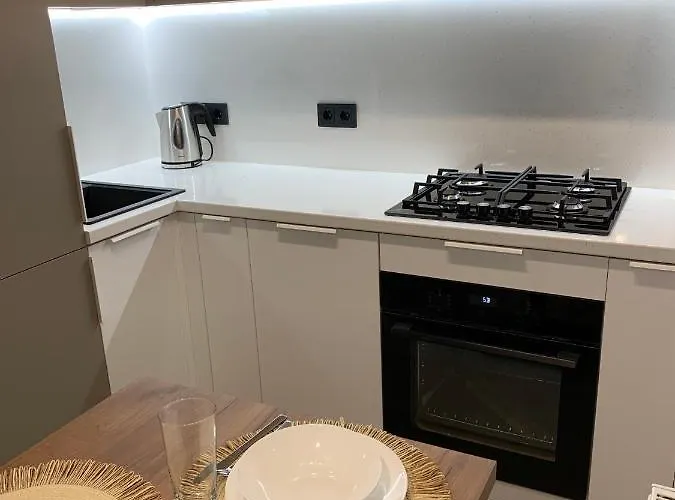 Bright And Lovely 1-bedroom In *