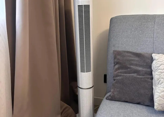 Bright And Lovely 1-bedroom In קלייפדה